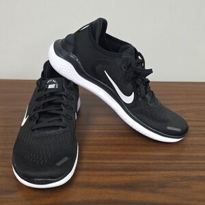 Nike Free RN 2018 S Running Shoes Black/White Women's Size 10 942837-001 New